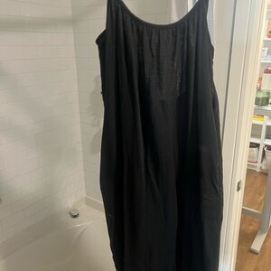 Black Sleeveless Maxi Dress